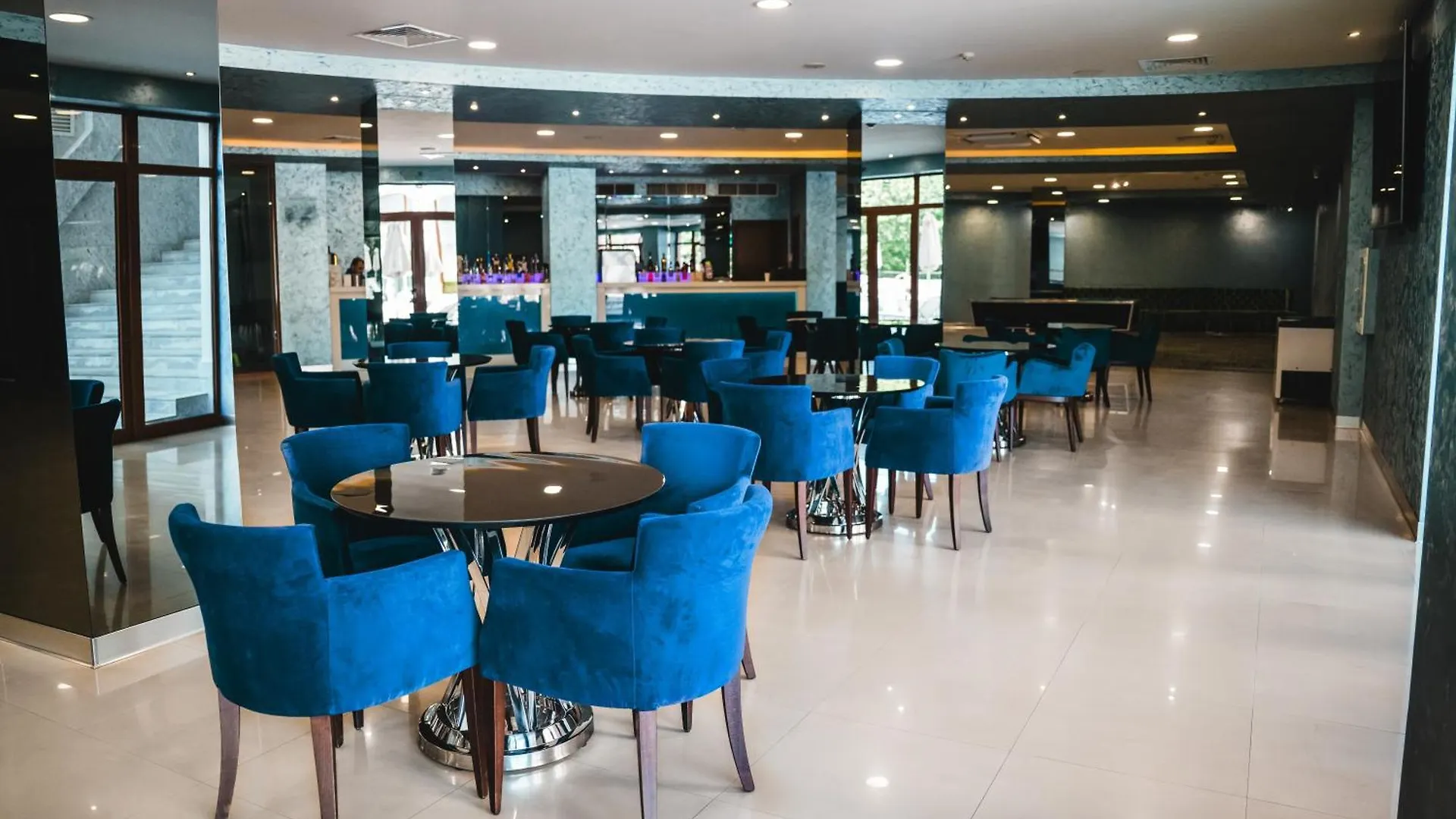 Апарт-отель Continental Apartments Золотые Пески